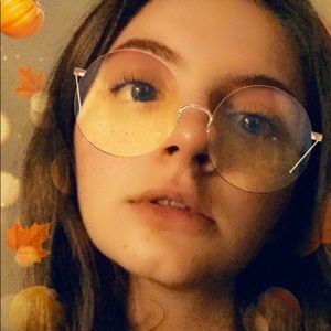 Meet your Posher, Isabel